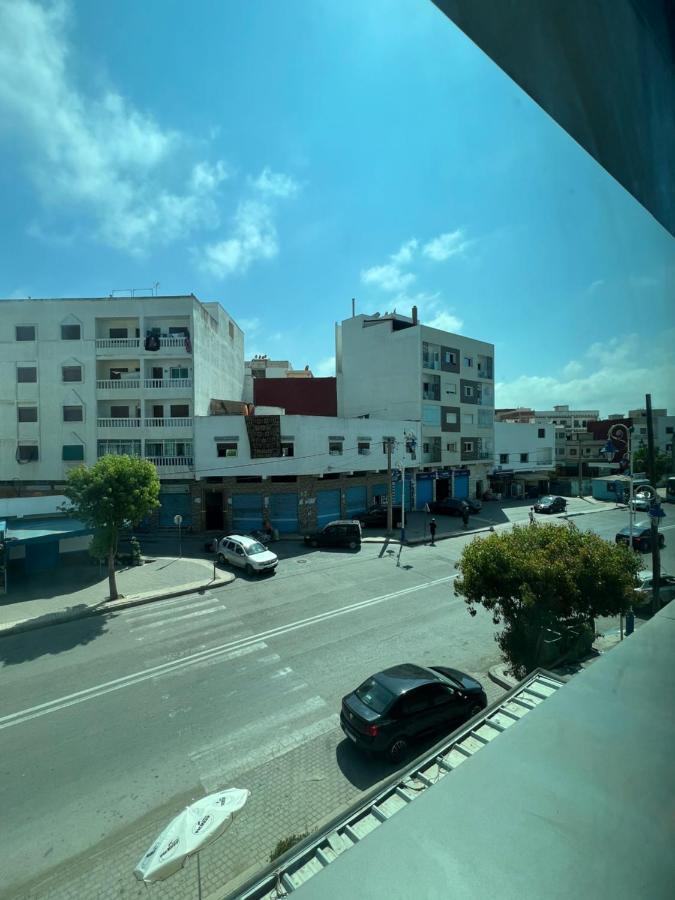 Modern Apartment In The Downtown Martil Esterno foto