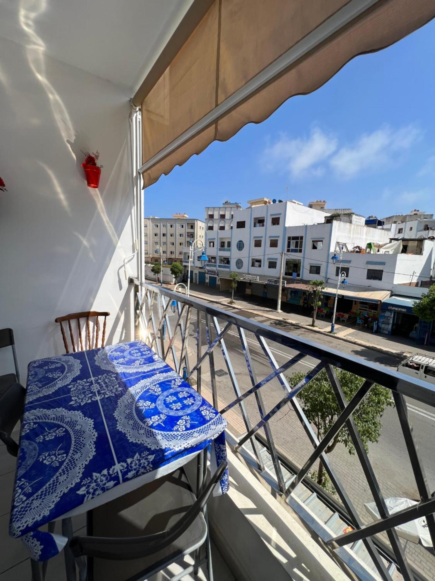 Modern Apartment In The Downtown Martil Esterno foto
